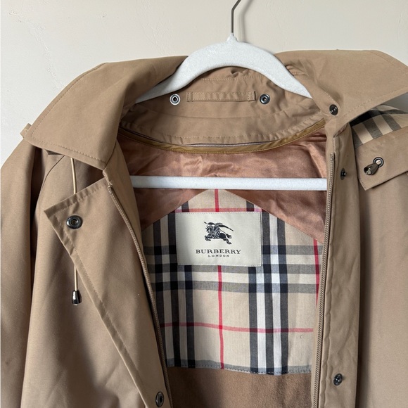 Vintage Burberrys Coat unisex Tan Hooded Lined Jacket Wool with Iconic Plaid - Picture 3 of 10